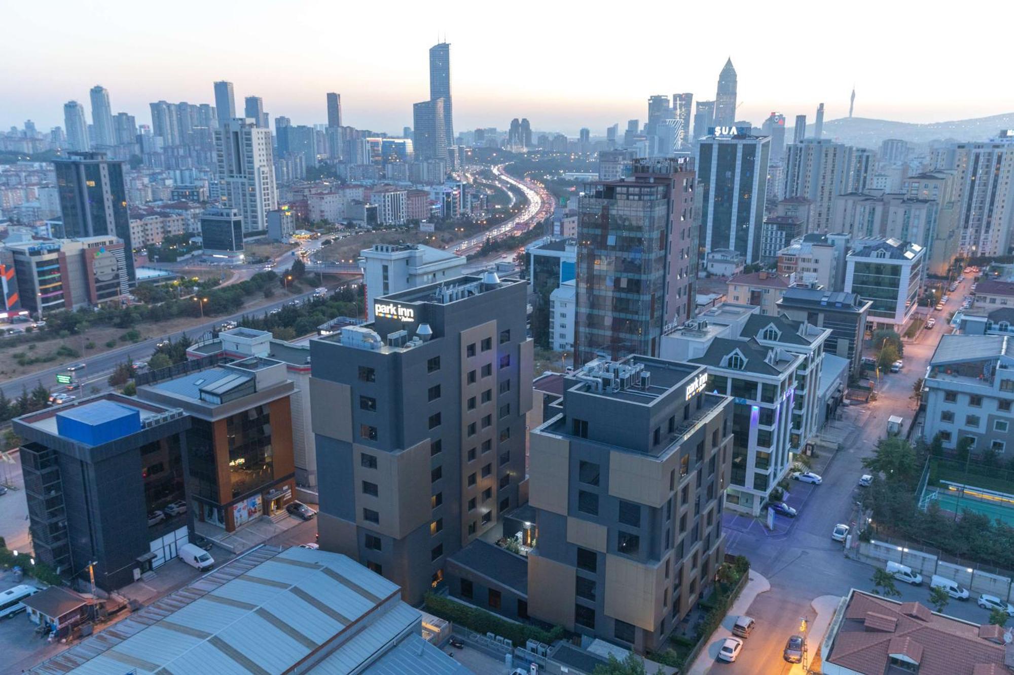 Park Inn By Radisson Istanbul Atasehir Exterior foto